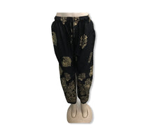 Load image into Gallery viewer, Peacock Print Pants
